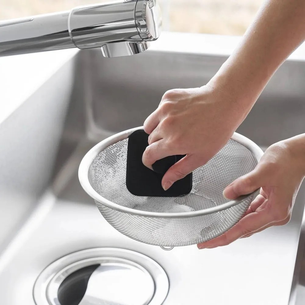 Silikonowa gąbka do mycia naczyń Tower – YAMAZAKI