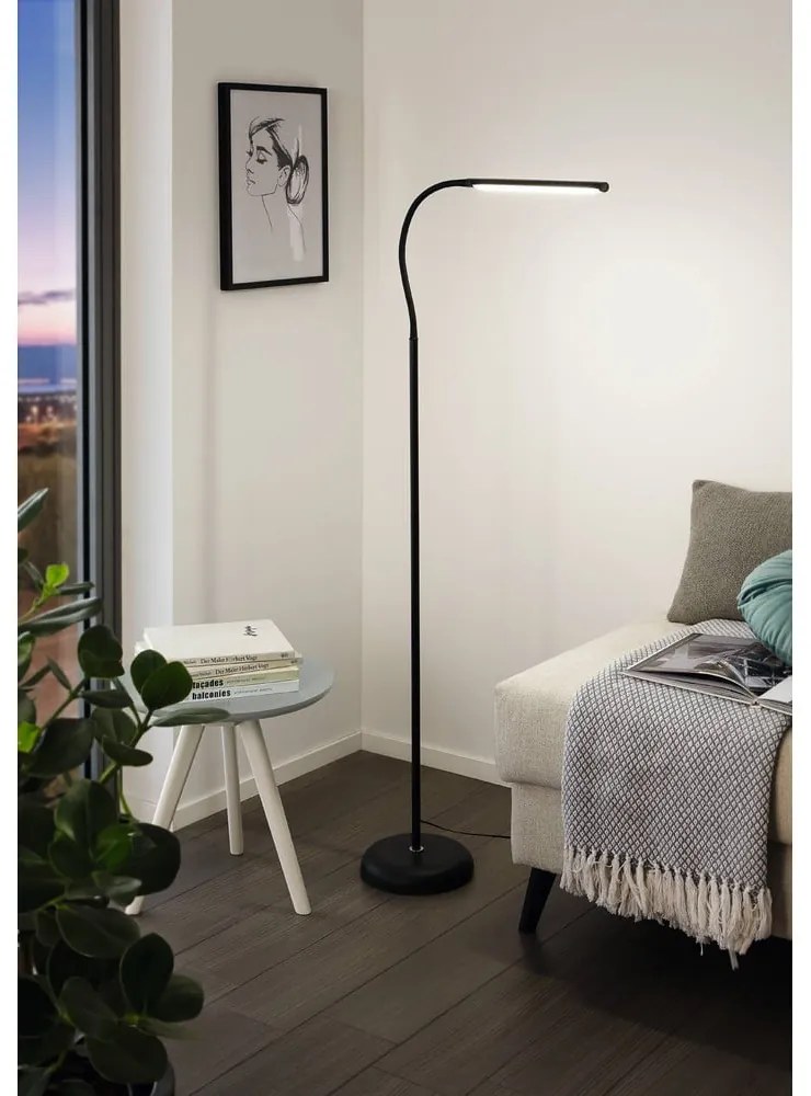 Czarna lampa stojąca LED (wysokość 130 cm) LAROA – EGLO