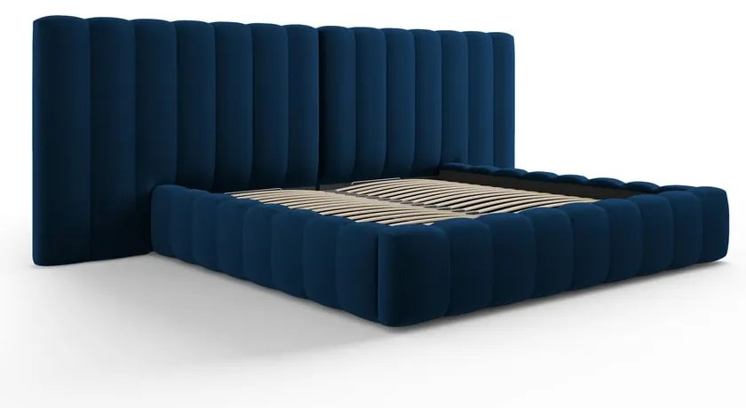 Ciemnoniebieskie tapicerowane łóżko dwuosobowe ze schowkiem i stelażem 180x200 cm Gina – Milo Casa