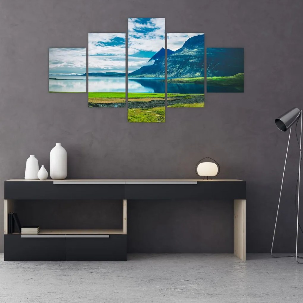 Obraz jeziora z górami (125x70 cm)