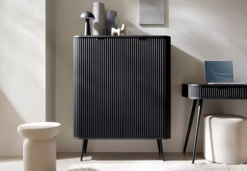 Komoda Fulgeo na nogach 103 cm 2 drzwi nowoczesna glamour industrialna metalowe nogi 4 półki czarna biała kaszmir
