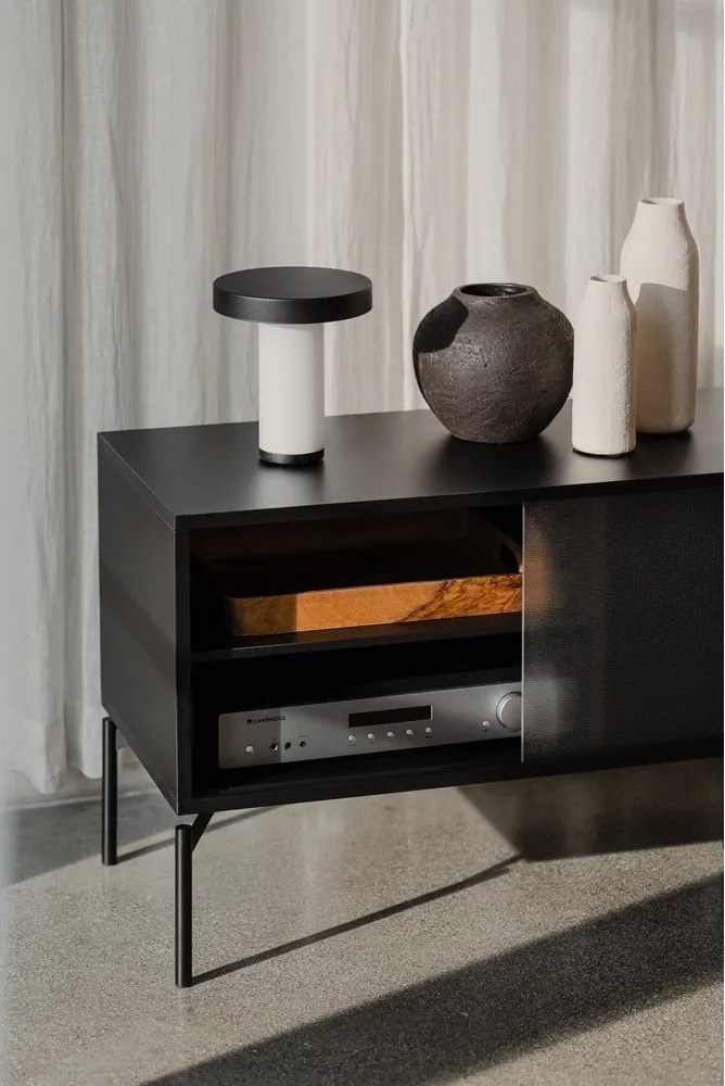 Czarna szafka pod TV 160x60x42 cm Met – noo.ma