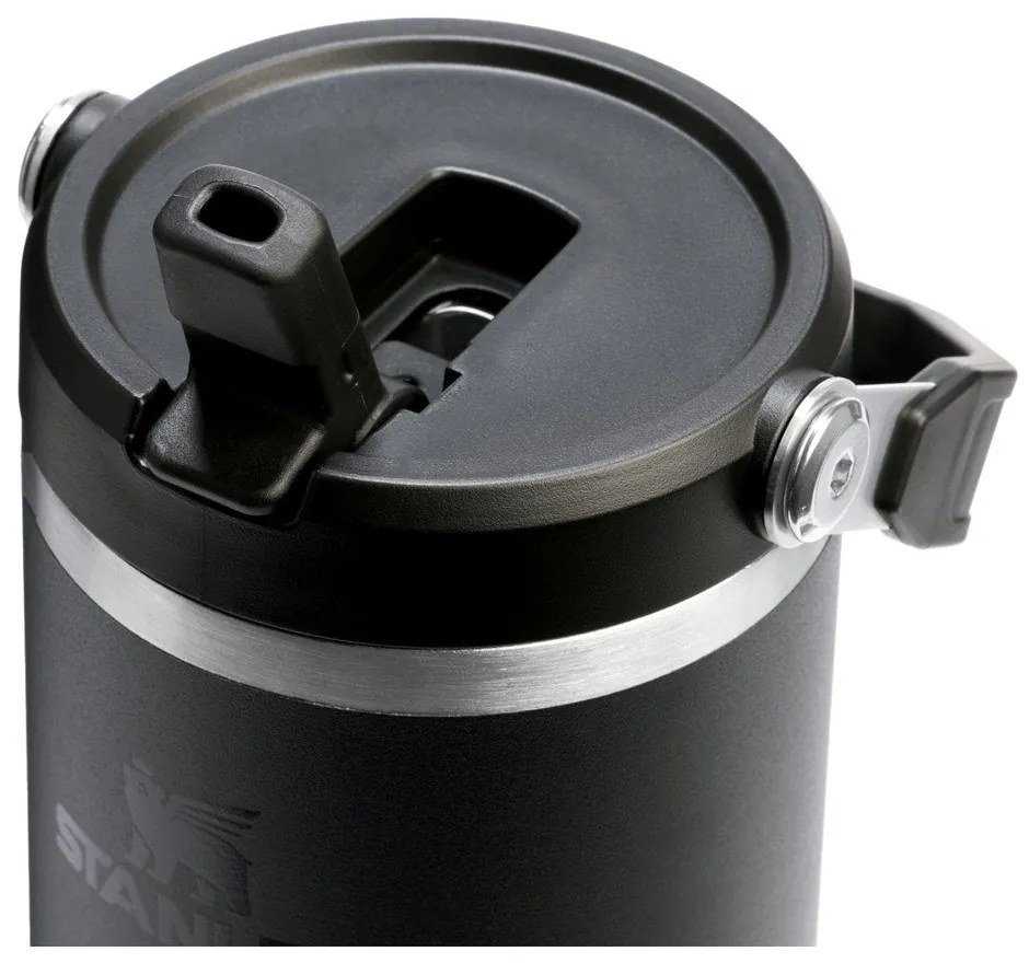 Czarny termos ze stali nierdzewnej 890 ml IceFlow™ Flip Straw 2.0 Tumbler Black – Stanley