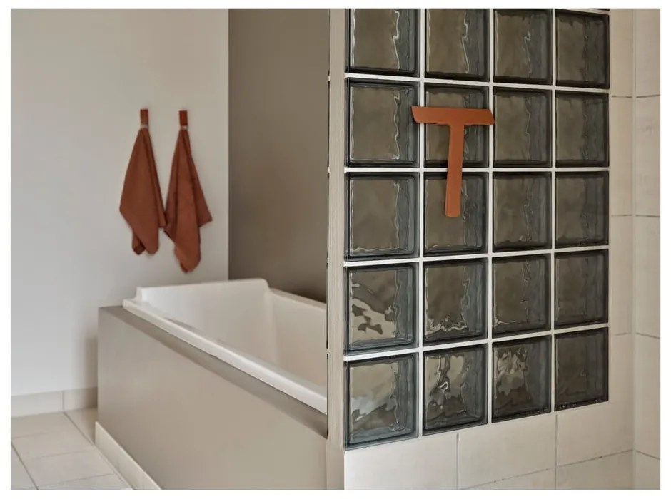 Ściągaczka z uchwytem w kolorze terakoty 22 cm Ume – Zone