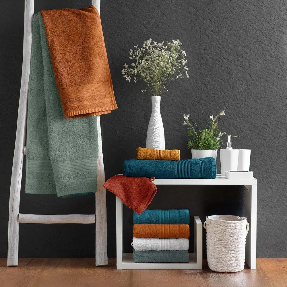 Szałwiowy bawełniany ręcznik kąpielowy frotte 70x130 cm Tendresse – douceur d'intérieur