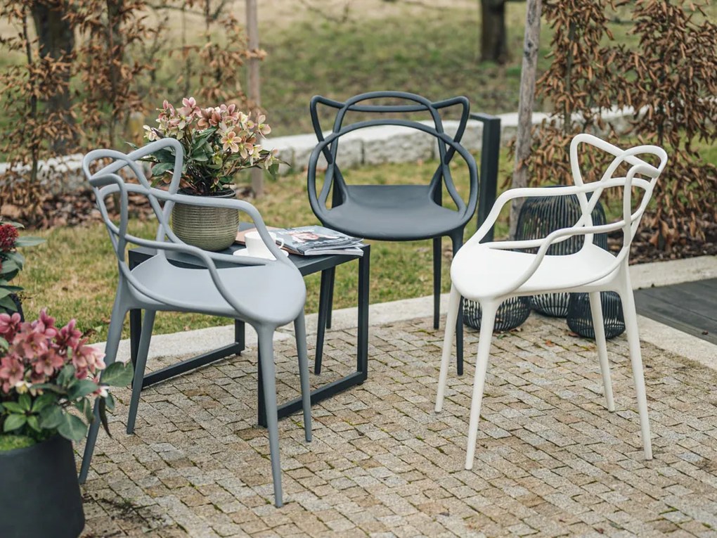 Zestaw 4 białych krzeseł plastikowych KATO