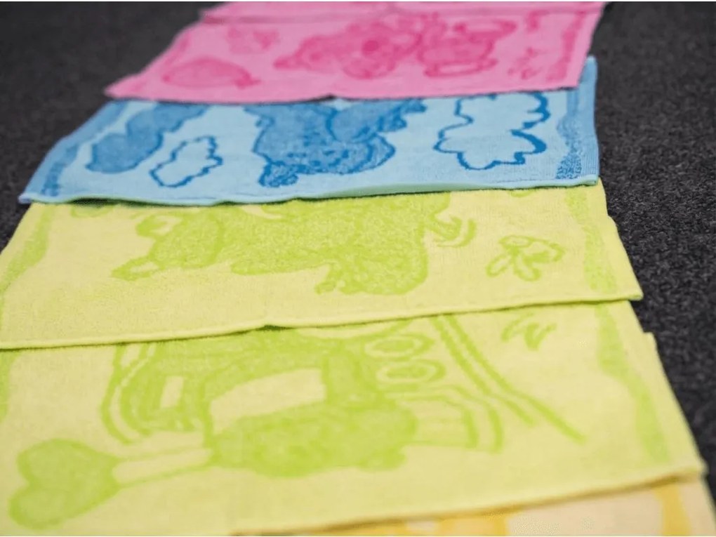 Ręcznik dziecięcy BEBE miś różowy 30x50 cm