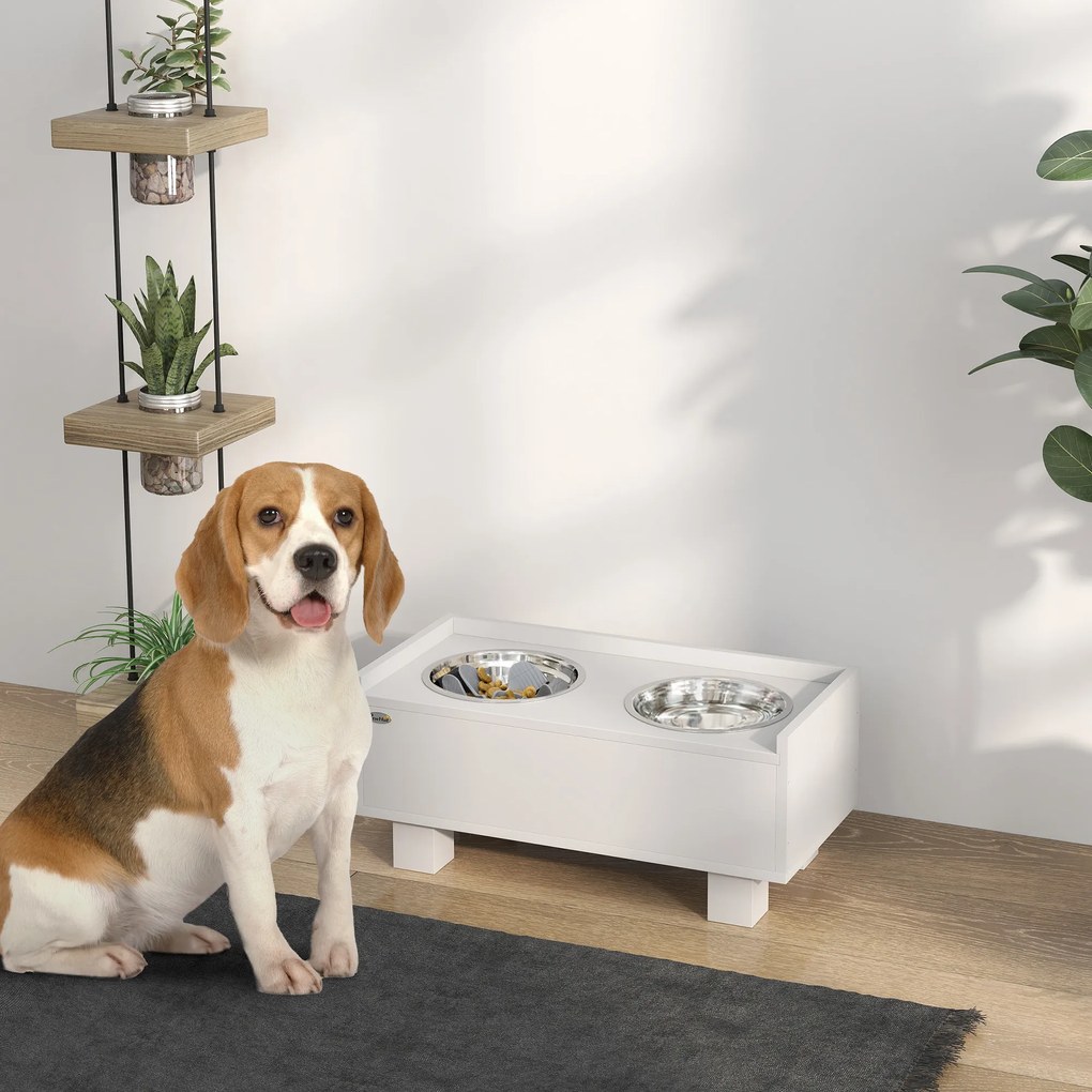 PawHut Podwyższona Stacja Karmienia dla Psów, z Wyjmowaną Matą Antypołykania, 2 Miski Aluminiowe, Schowek, Biały