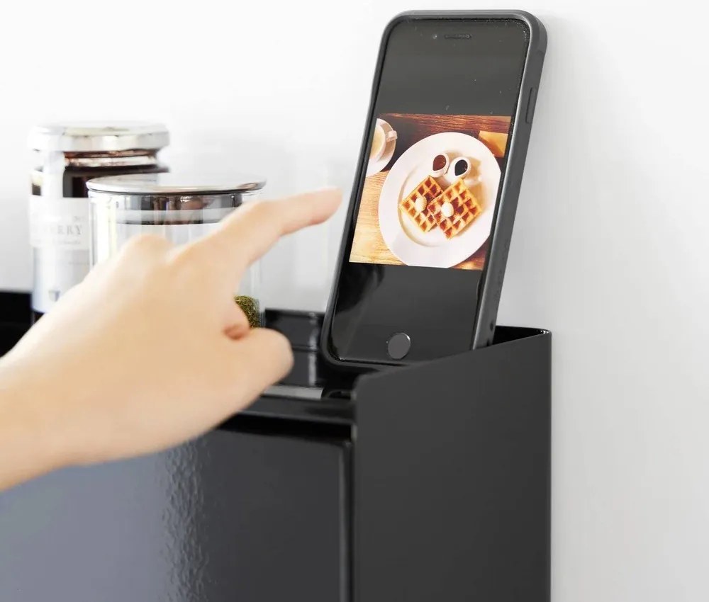 Metalowy organizer na przyprawy Tower – YAMAZAKI