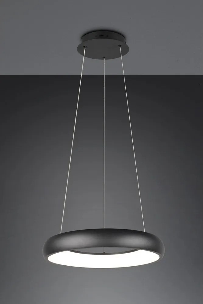 Lampa wisząca LED ze ściemniaczem w kolorze matowej czerni z metalowym kloszem ø 46 cm Cardona – Trio