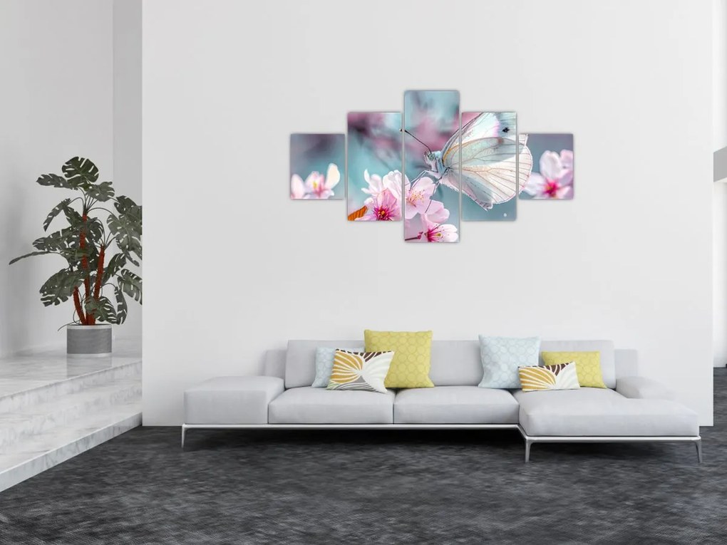 Obraz - Motyl na drzewie wiśni (125x70 cm)