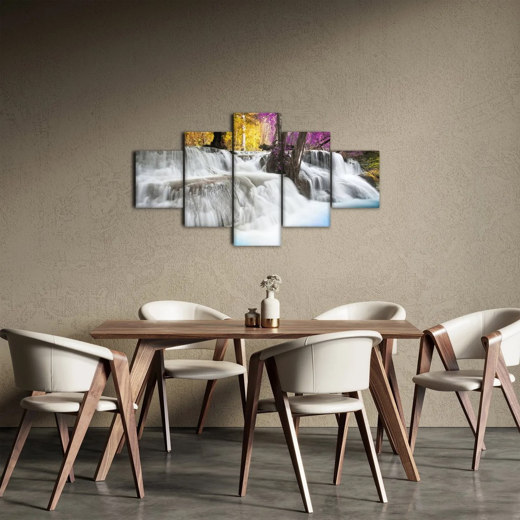 Obraz wodospadu Erawan w lesie (125x70 cm)