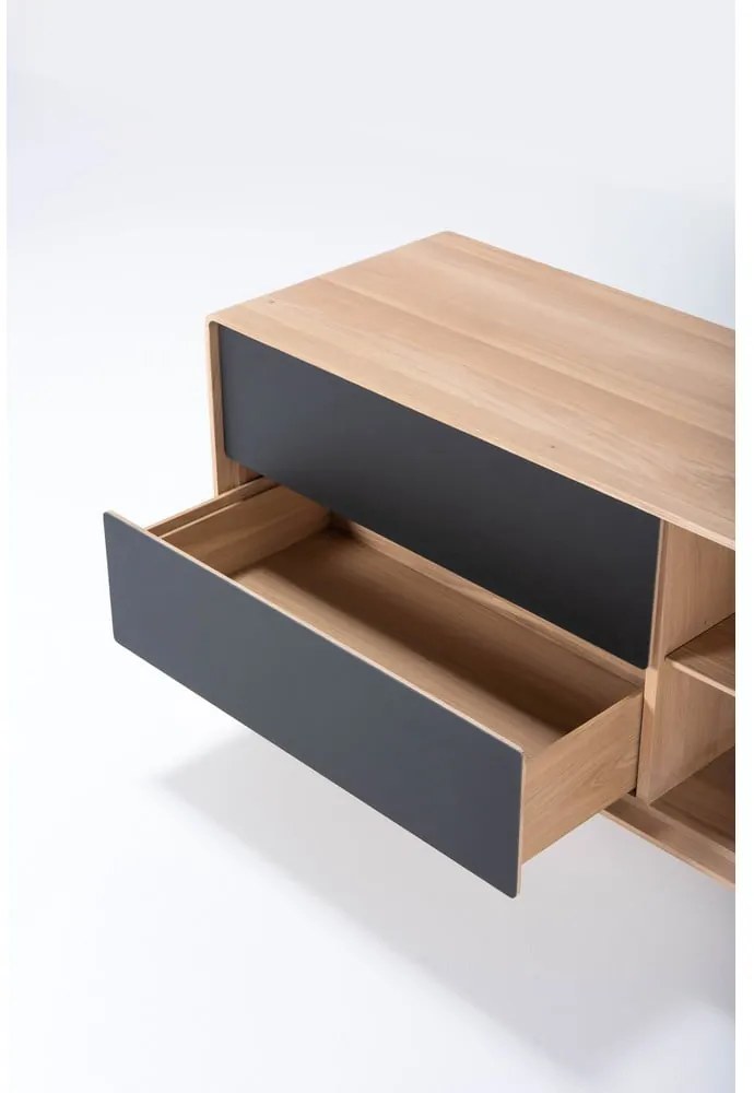 Czarno-naturalna szafka pod TV z litego drewna dębowego 150x64 cm Fina – Gazzda