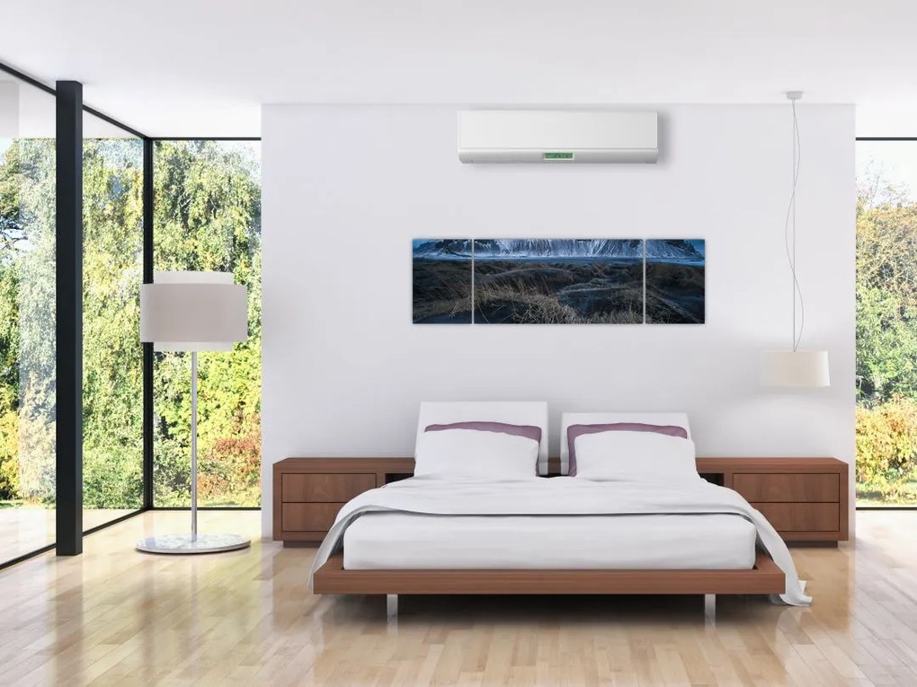Obraz z widokiem na islandzkie szczyty (170x50 cm)