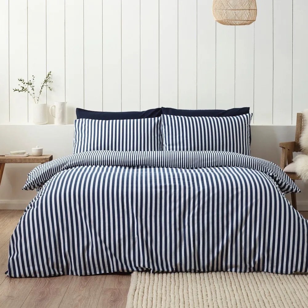 Ciemnoniebieska flanelowa pościel dwuosobowa 200x200 cm Stripe – Catherine Lansfield
