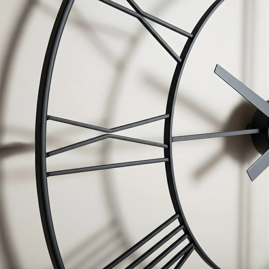 Zegar ścienny w stylu industrialnym ARATIO, Ø 70 cm