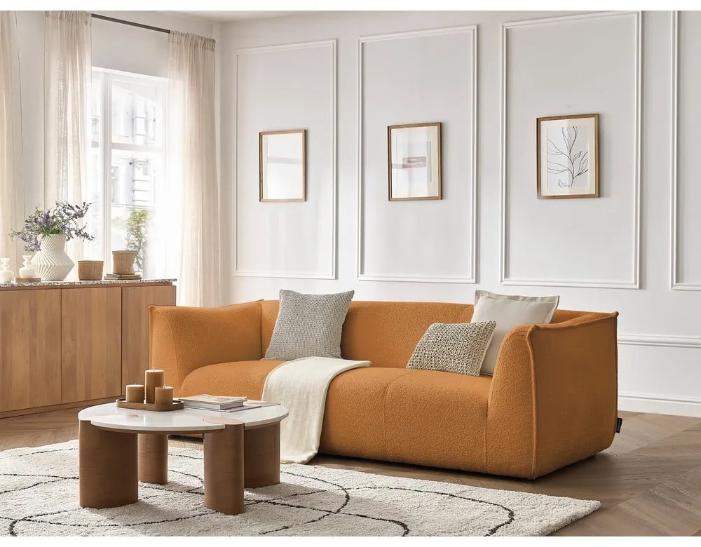 Musztardowa sofa z materiału bouclé 242 cm Giorgia – Bobochic Paris