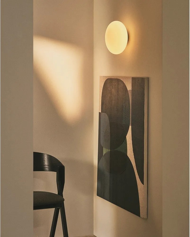 Kinkiet w biało-srebrnym kolorze ø 26 cm Bamila – Kave Home