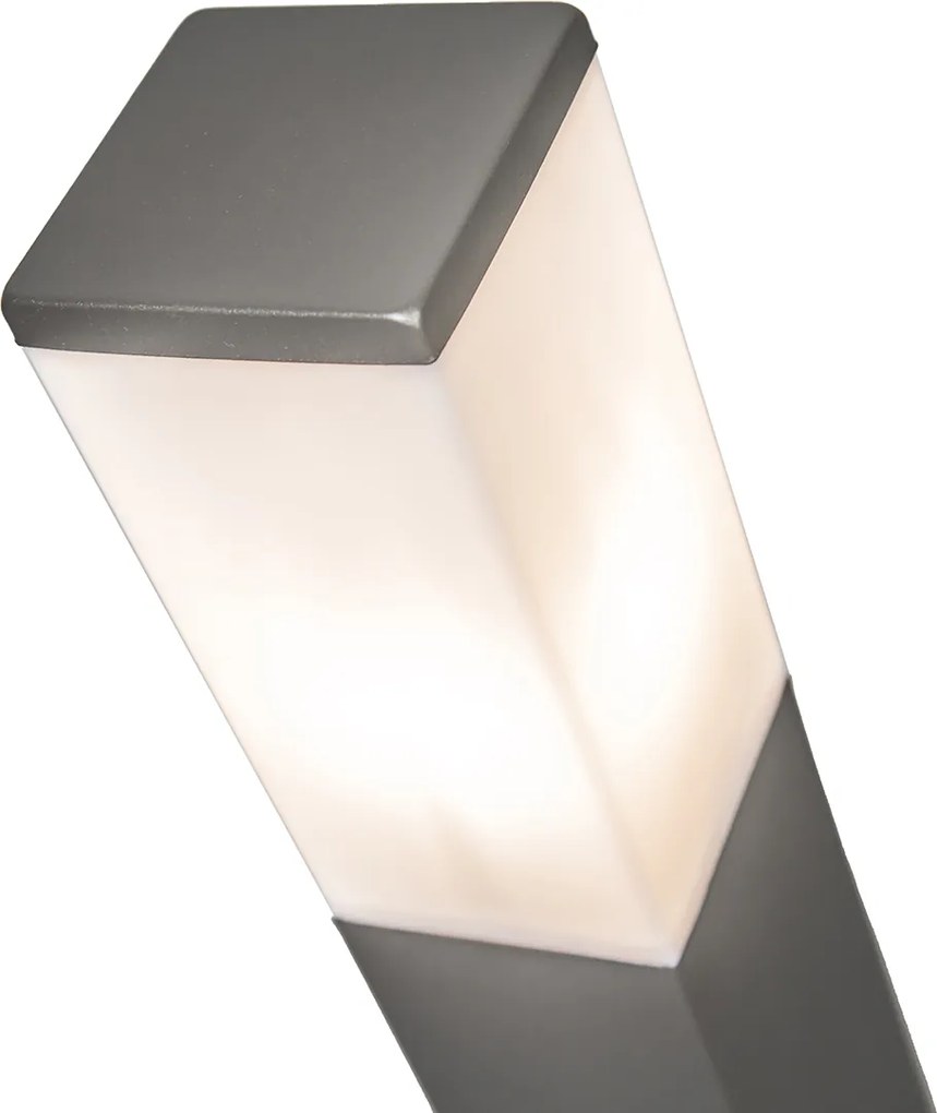 Nowoczesny słup ogrodowy 45cm ciemnoszary z opalowym kloszem IP44 - Malios