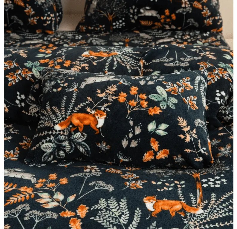 PrzytulneMieszkanie.pl PrzytulneMieszkanie.pl PrzytulneMieszkanie.pl Zestaw pościeli z mikropluszu THE FOX AND THE HARE ciemnozielone + prześcieradło z mikropluszu SOFT 180x200 cm białe, podwójne łóżko