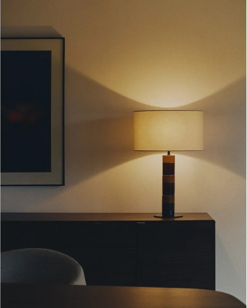 Lampa stołowa z tekstylnym kloszem (wysokość 61,5 cm) Mavran – Kave Home
