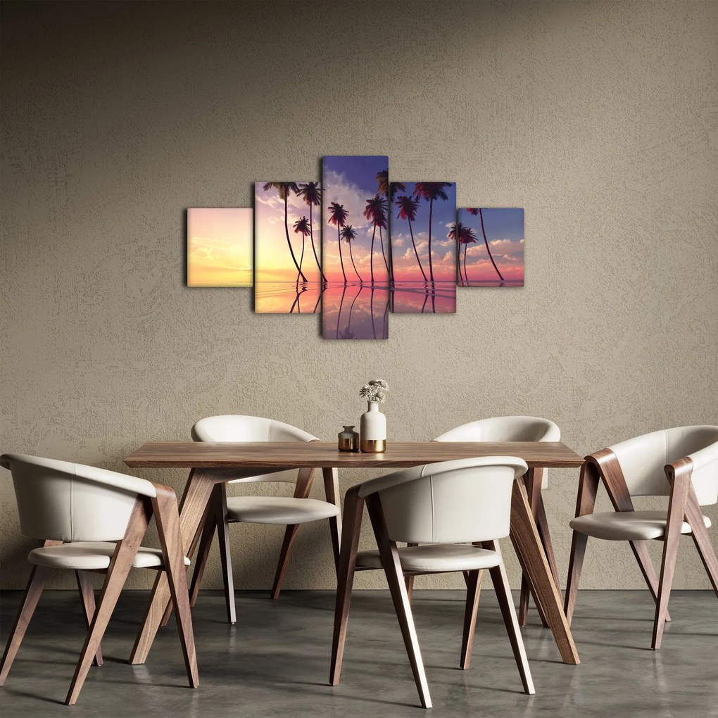 Obraz palm wznoszących się nad powierzchnią (125x70 cm)