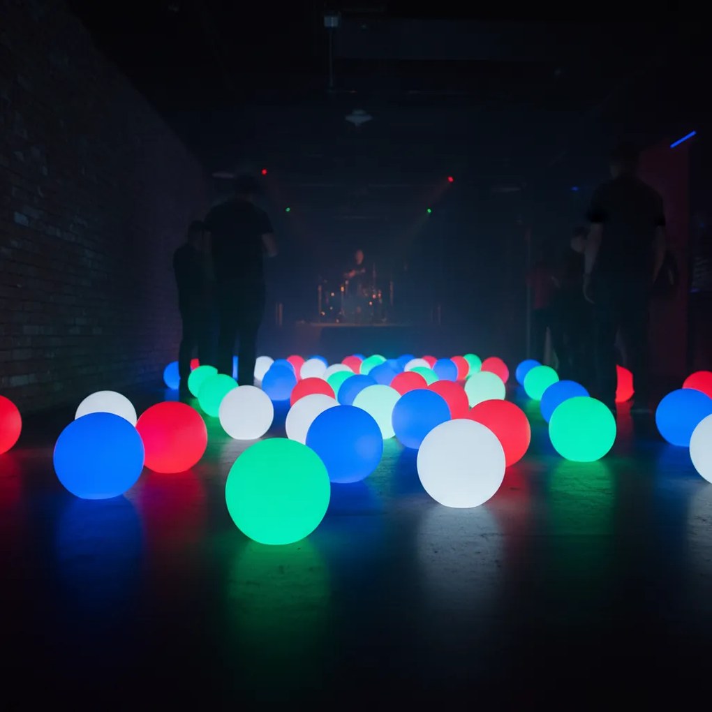 Świecąca kula LED 30 cm – 6 RGB + 3 białe