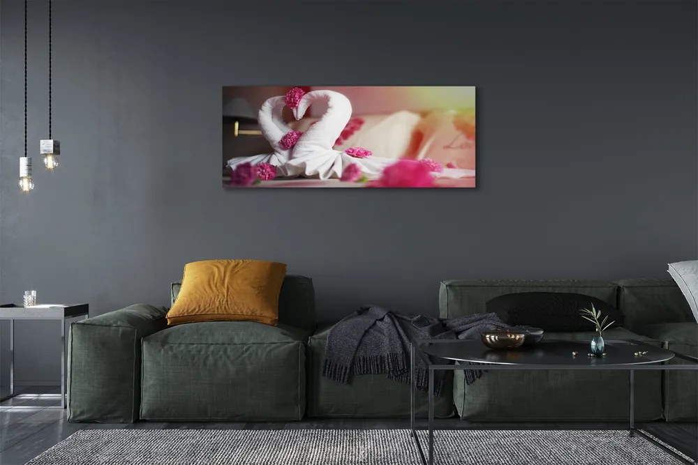 Zdjęcie na płótnie Łabędzie z Ręczników i Kwiaty