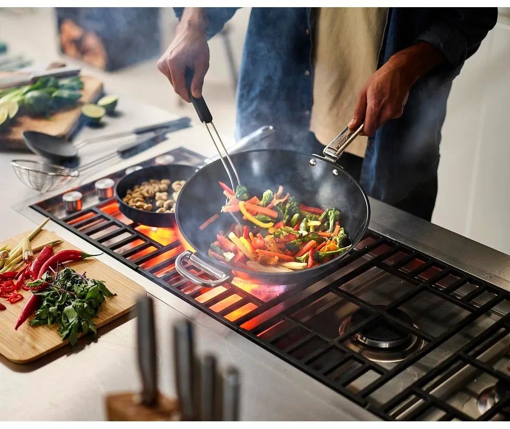 Patelnia z powłoką ceramiczną wok ø 32 cm Space – Joseph Joseph