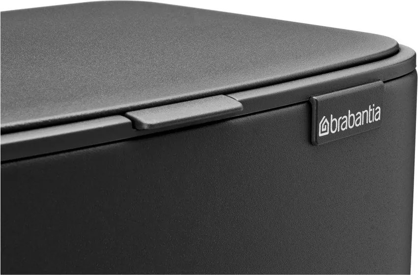 Ciemnoszary stalowy kosz na śmieci z pedałem 12 l Bo – Brabantia
