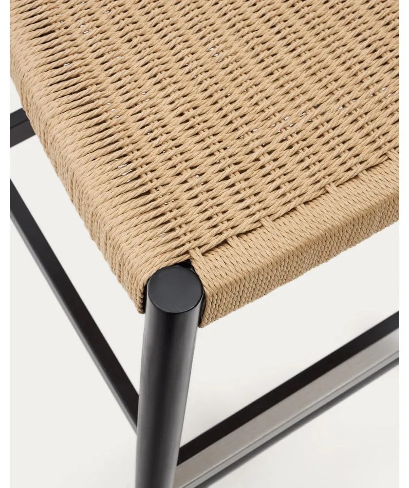 Czarny drewniany hoker ogrodowy Nina – Kave Home