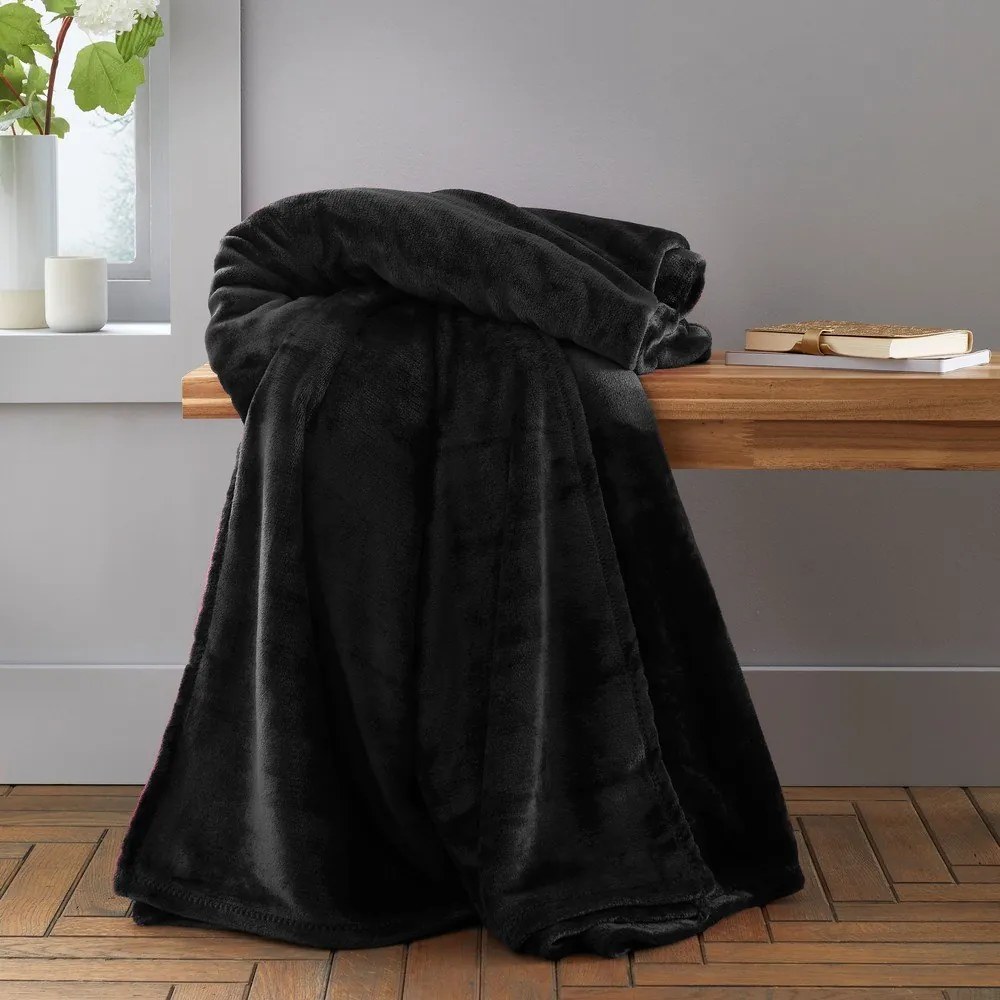Czarna narzuta z mikropluszu 200x240 cm Raschel Velvet – Catherine Lansfield