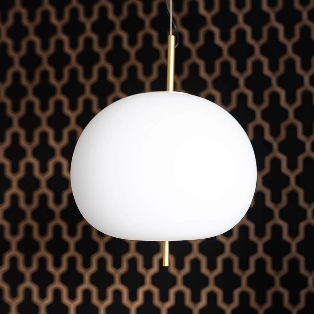 Lampa sufitowa z trzema kloszami i oświetleniem LED Apple 3