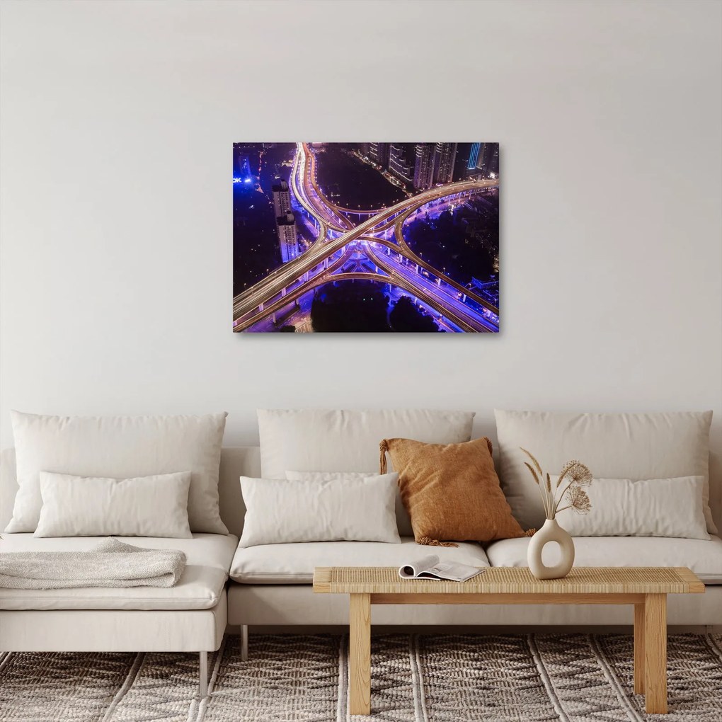 Obraz dużego skrzyżowania w nocy (70x50 cm)