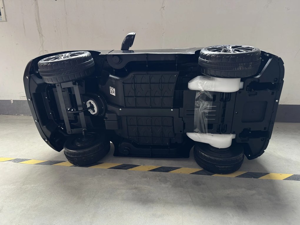 AIYAPLAY Elektryczny samochód dla dzieci Audi A5L 12V z pilotem 2,4 G, 2 silniki, akumulator litowy, miękki start, zawieszenie 4-kołowe | Aosom PL