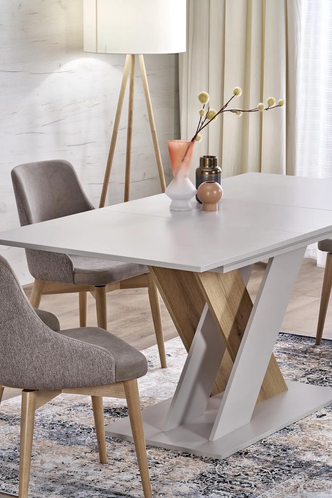 Stół do jadalni w kaszmirowym kolorze Xarelto Halmar