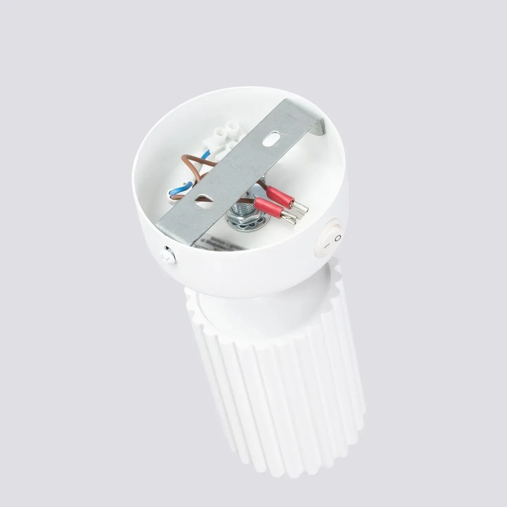 Kinkiet KARBON biały ryflowany z włącznikiem SOLLUX  LIGHTING