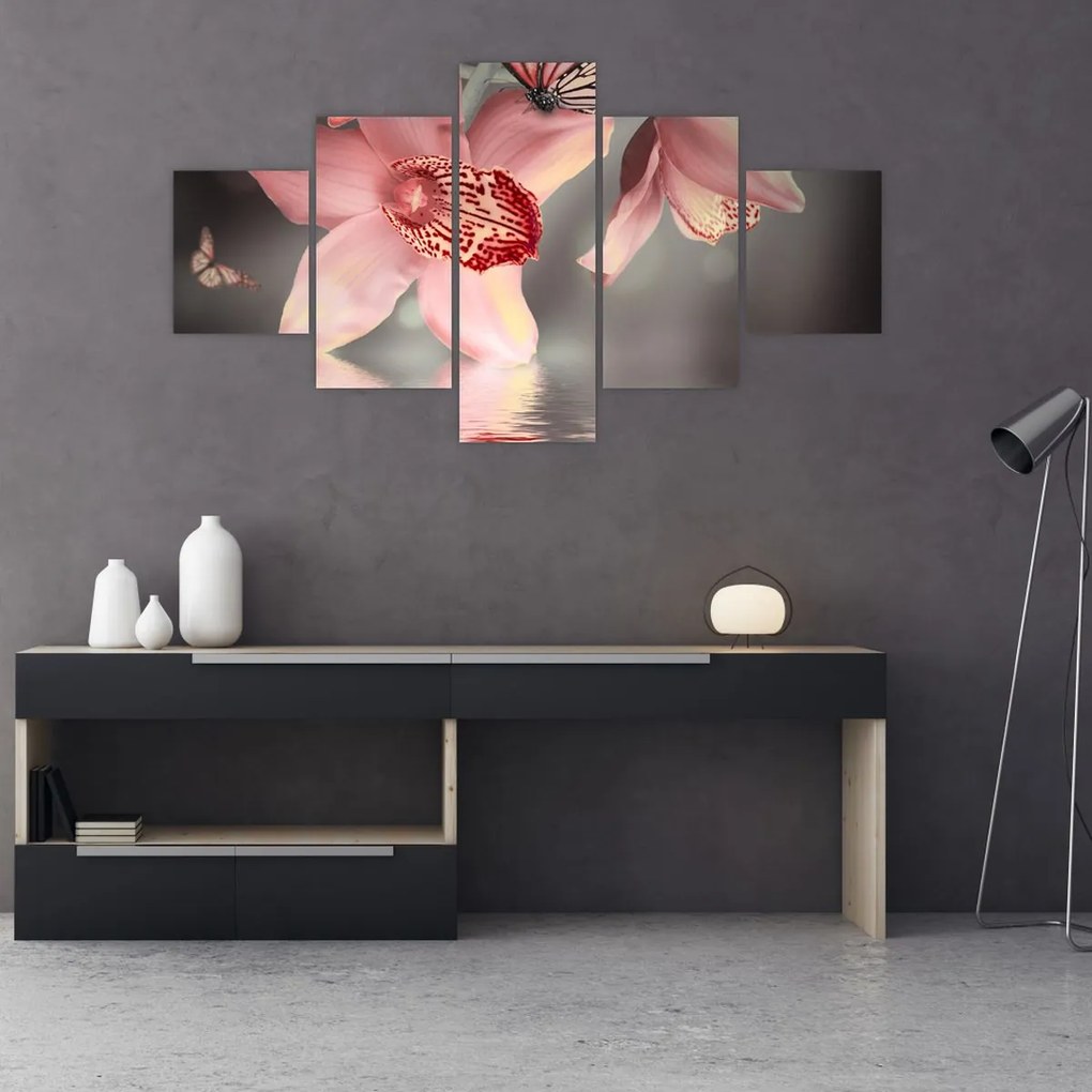 Obraz - Kwiaty i motyl (125x70 cm)