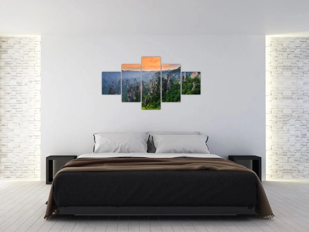 Obraz - Narodowy Park Leśny Zhangjiajie (125x70 cm)