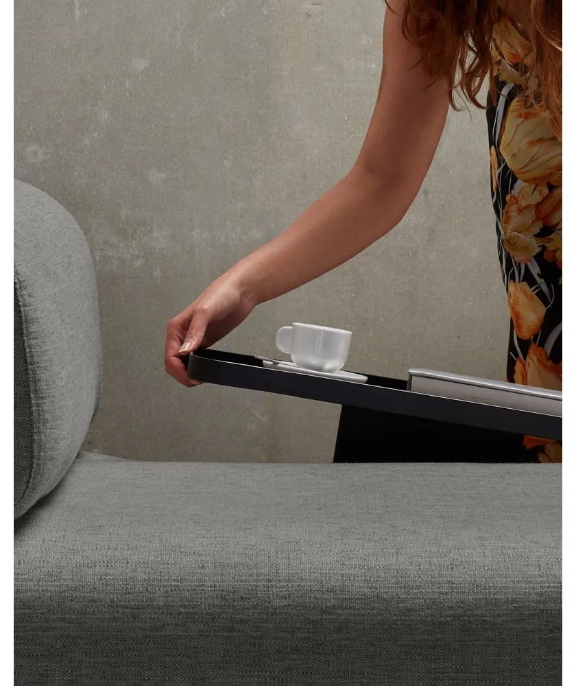 Ciemnoszara sofa z małym stolikiem Kave Home Compo