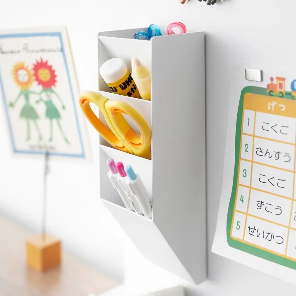 Biały metalowy organizer na artykuły papiernicze Tower – YAMAZAKI