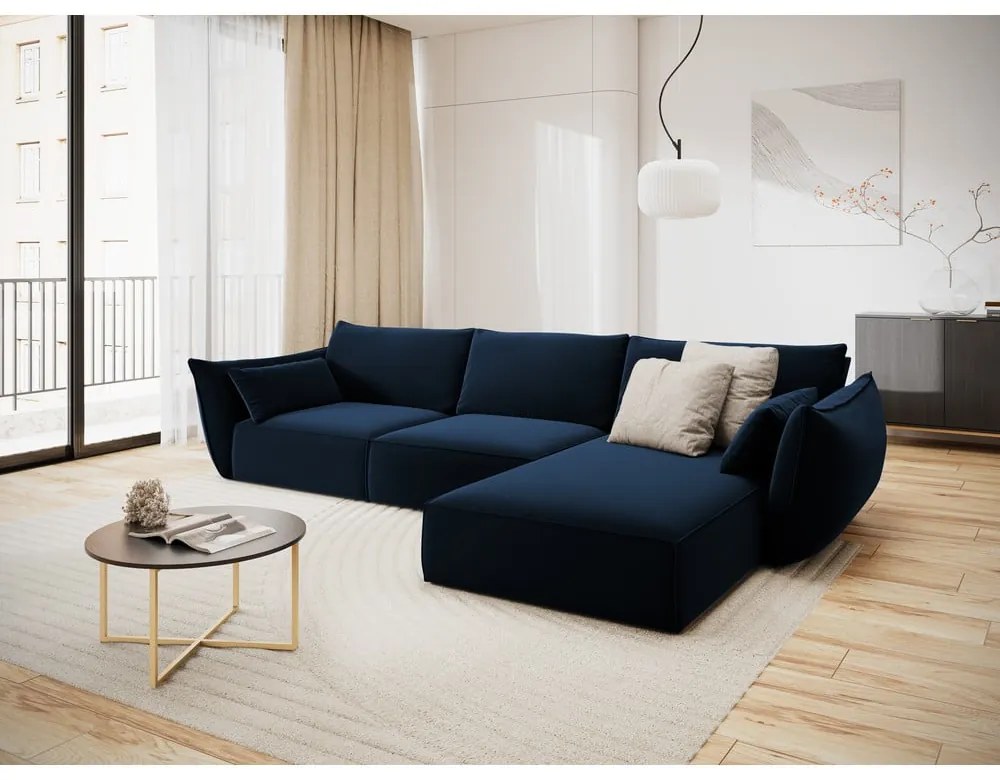 Ciemnoniebieski aksamitny narożnik (prawostronny/z szezlongiem) Vanda – Mazzini Sofas