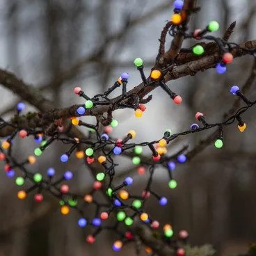 Kolorowe lampki choinkowe LED w kształcie kulek
