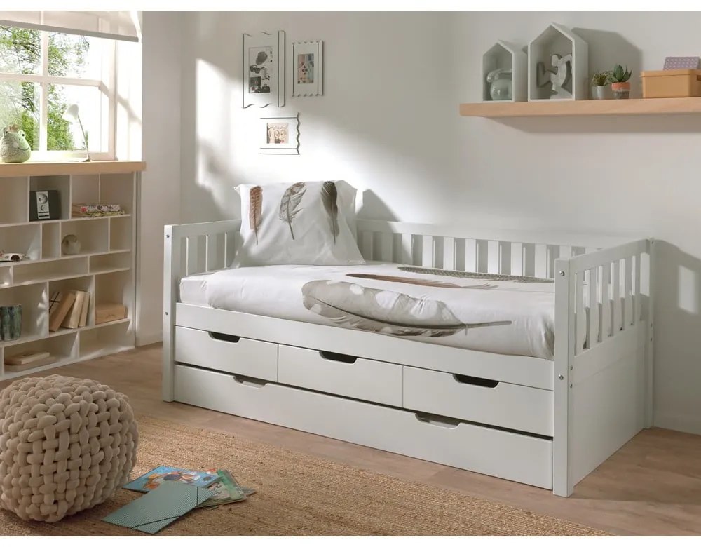 Białe łóżko dziecięce z litego drewna sosnowego z wysuwanym łóżkiem, schowkiem i stelażem 90x200 cm Fritz – Vipack