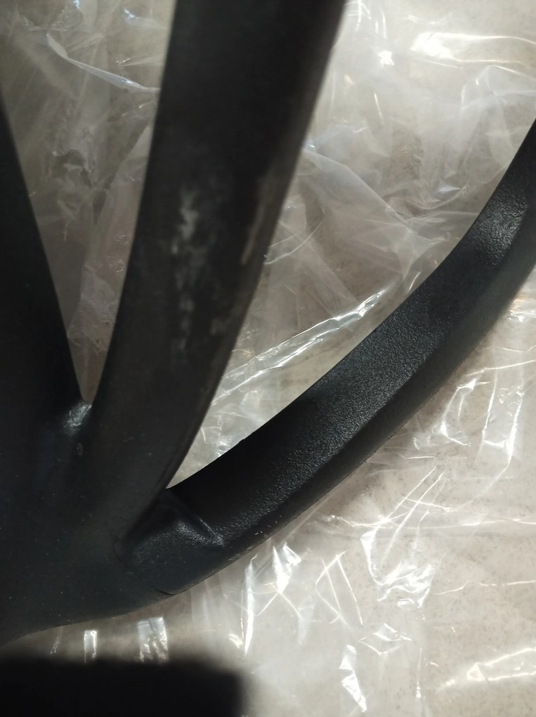 PROMOCJA Czarny plastikowy krzesło KATO II. jakość