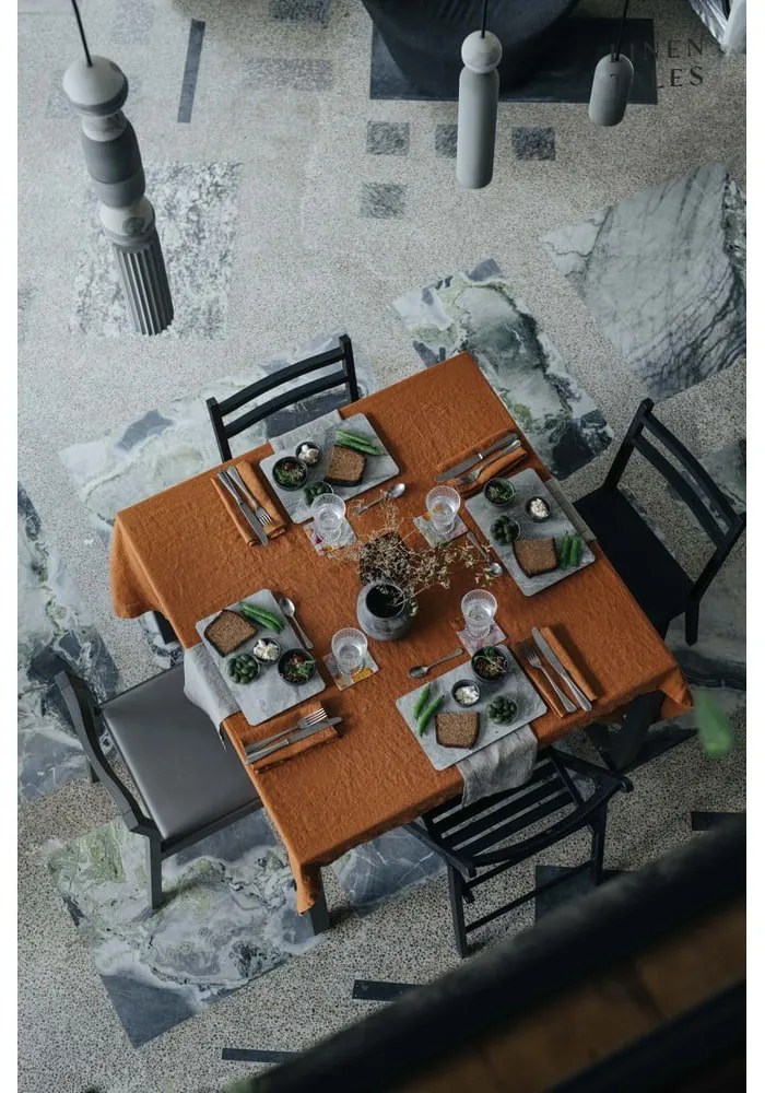 Lniany obrus 140x140 cm – Linen Tales