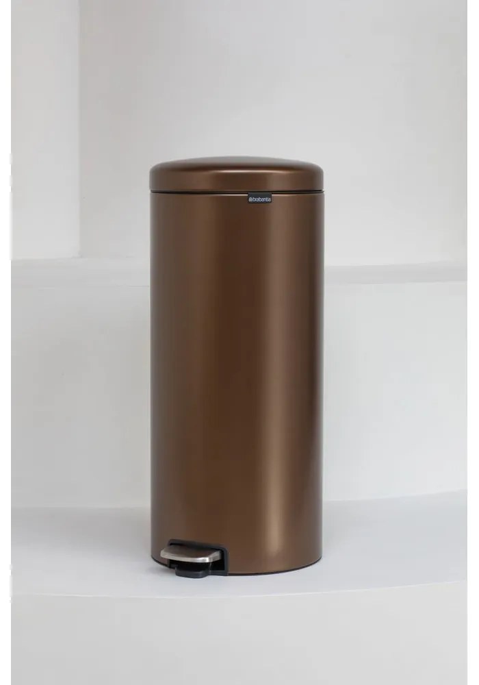 Stalowy kosz na śmieci z pedałem w kolorze brązu 30 l NewIcon – Brabantia