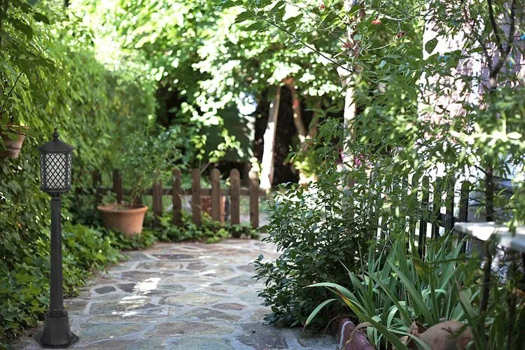 Czarna lampa stojąca słupek do ogrodu - 7X A447 Z5-E37