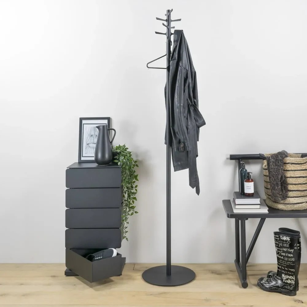 Czarny metalowy wieszak Pull – Spinder Design
