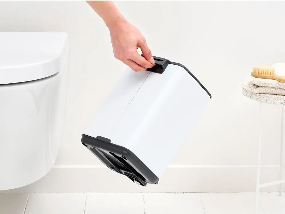 Biały stalowy kosz na śmieci z pedałem 4 l Bo – Brabantia